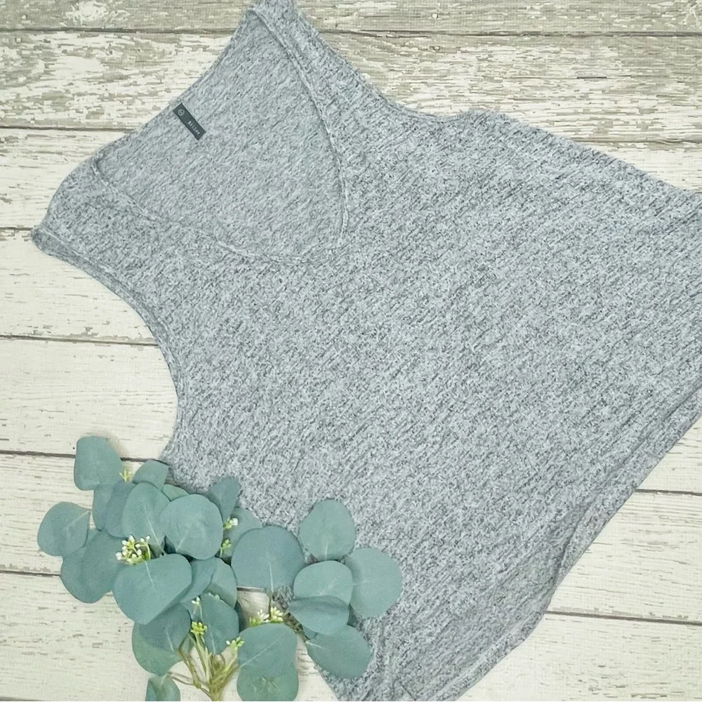 Riller & Fount Plunge Neck Tank Top - Picture 1 of 6